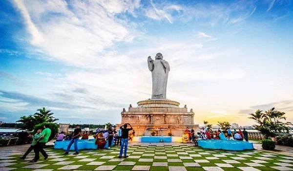 Featured Image of  Lumbini Park & Hussain Sagar Lake — Fun in the City
